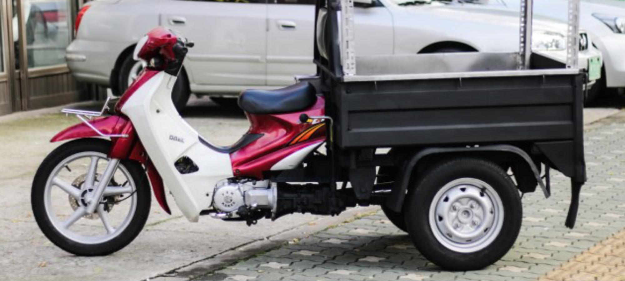 20171208172256_8Vy6ZCsO.jpg_carousel_삼륜차제작_삼륜차제작,명보오토바이,짐받이 주문제작 신차 중고차 제작 개조 튜닝 수리 매입 판매 교환 수입오토바이 삼륜오토바이 삼발이오토바이 짐받이