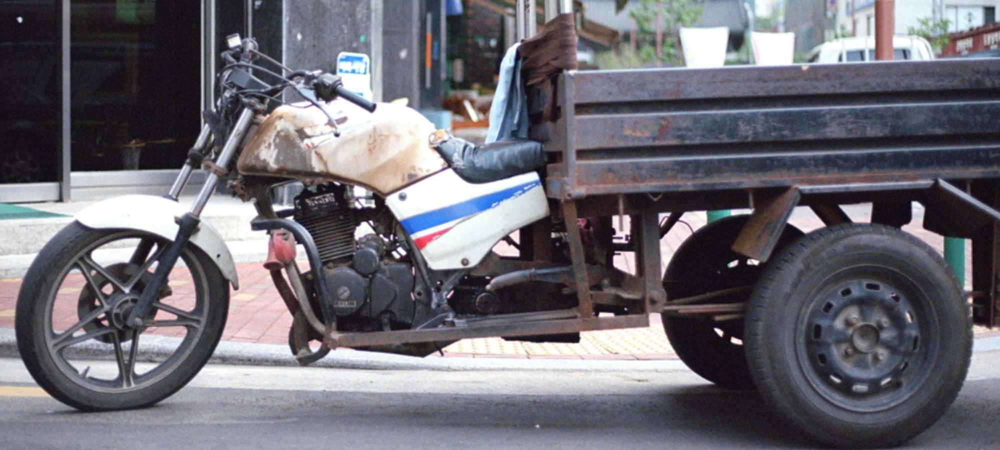 20171208172256_haN1AsvP.jpg_carousel_삼륜차제작_삼륜차제작,명보오토바이,짐받이 주문제작 신차 중고차 제작 개조 튜닝 수리 매입 판매 교환 수입오토바이 삼륜오토바이 삼발이오토바이 짐받이